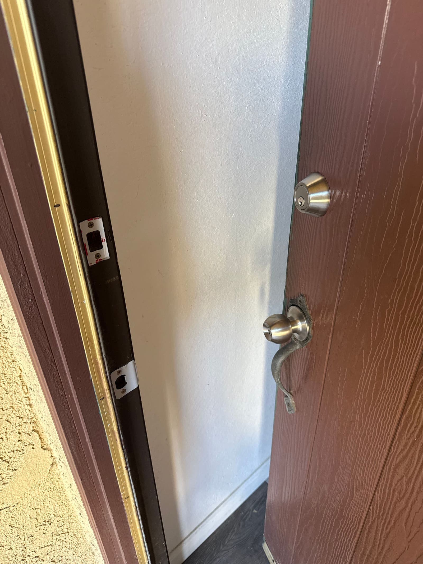 Residential entry deadbolt and knob install 01 — residential locksmith job by OH Lock and Key Solutions, Orange County (BSIS #8663)